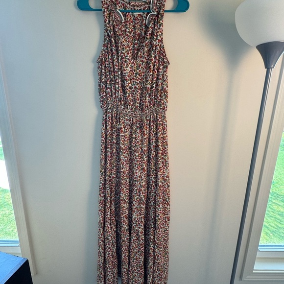 Max Studio size Medium stretchy waist Floral Maxi Sundress in like new condition - Picture 2 of 7